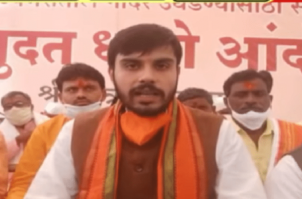 तुळजापुरात आध्यात्मिक आघाडीचे आंदोलन; नगरपरिषदेने रातोरात मंडपच उखाडला तुळजापुरात आध्यात्मिक आघाडीचे आंदोलन; नगरपरिषदेने रातोरात मंडपच उखाडला