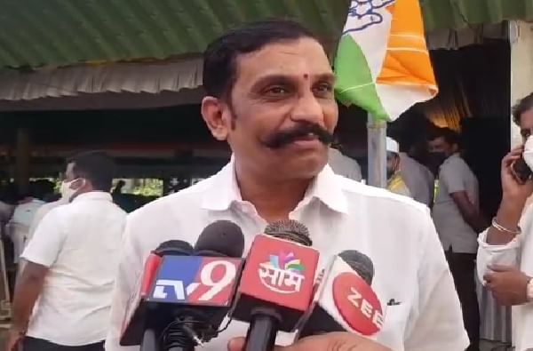 आता एकच अजेंडा... काँग्रेसप्रवेशानंतर उदयसिंह पाटलांचा निर्धार, पृथ्वीबाबा-विलासकाका एकत्र आता एकच अजेंडा... काँग्रेसप्रवेशानंतर उदयसिंह पाटलांचा निर्धार, पृथ्वीबाबा-विलासकाका एकत्र