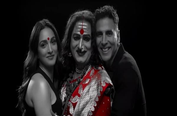 बॉलिवूड अभिनेता अक्षय कुमार त्याच्या बहुचर्चित 'लक्ष्मी' सिनेमाच्या प्रमोशनमध्ये व्यस्त आहे.