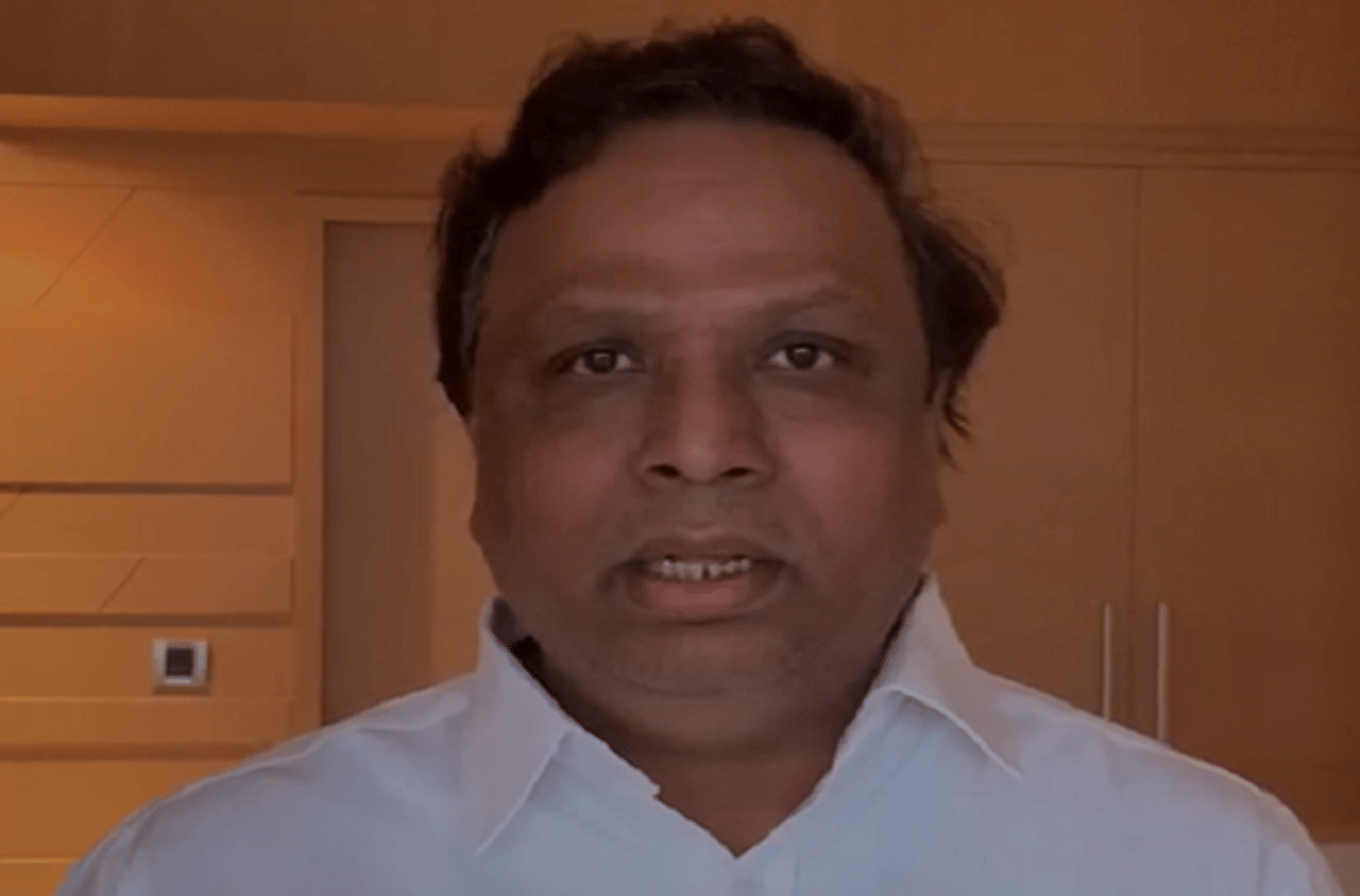 कंत्राटदारांच्या हिताचे महागडे पाणी मुंबईकरांना पाजण्याचा घाट कोण घालतेय?