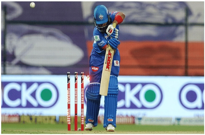 IPL 2020, Qualifier 2 : पृथ्वी शॉचा फ्लॉप शो, Qualifier 2 सामन्यात डच्चू मिळण्याची शक्यता