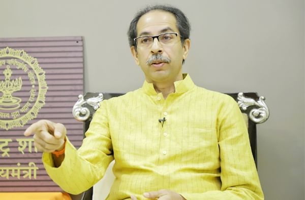 uddhav thackeray ! ...तर कोरोनाची दुसरी लाट त्सुनामी ठरू शकते; मुख्यमंत्र्यांचा सतर्कतेचा इशारा