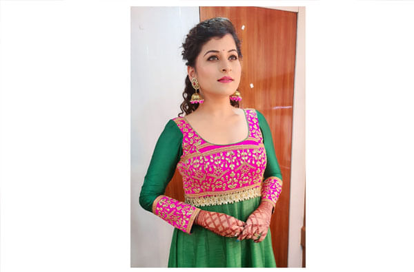 आपल्या आवाजाने सावनी नेहमीच रसिक प्रेक्षकांचे मनोरंजन करत असते.