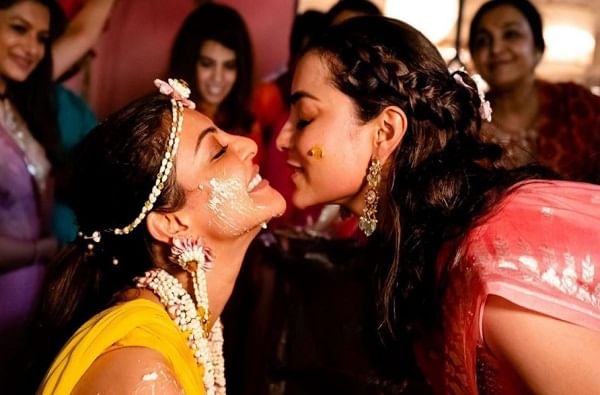 काजलच्या हळदीची झलकसुद्धा निशानं इन्स्टाग्रामवर दिली आहे.