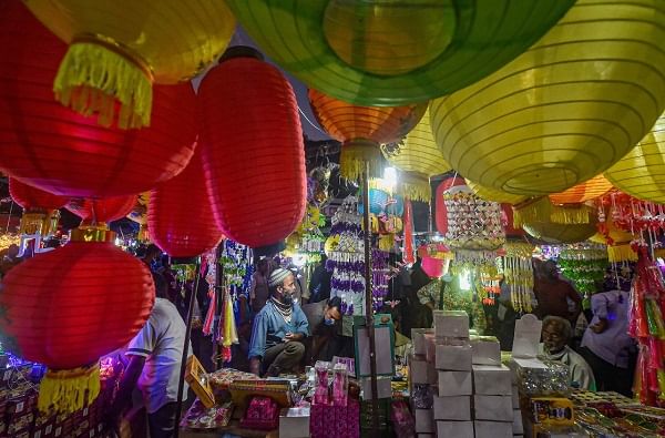 Diwali 2020 | कोरोना काळातही देशभरात दिवाळीचा उत्साह, दिवाळीच्या दिवसांचे महत्त्व काय?