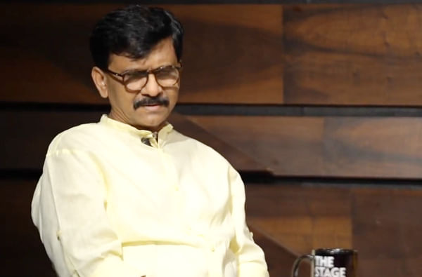 दलितांमधील पुढारलेल्या लोकांनी आरक्षण सोडावं: संजय राऊत दलितांमधील पुढारलेल्या लोकांनी आरक्षण सोडावं: संजय राऊत