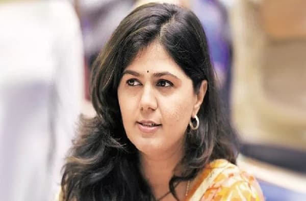 पंकजा मुंडे यांची कोरोना चाचणी निगेटिव्ह, आयसोलेट झाल्याची ट्विटरवरुन दिली होती माहिती