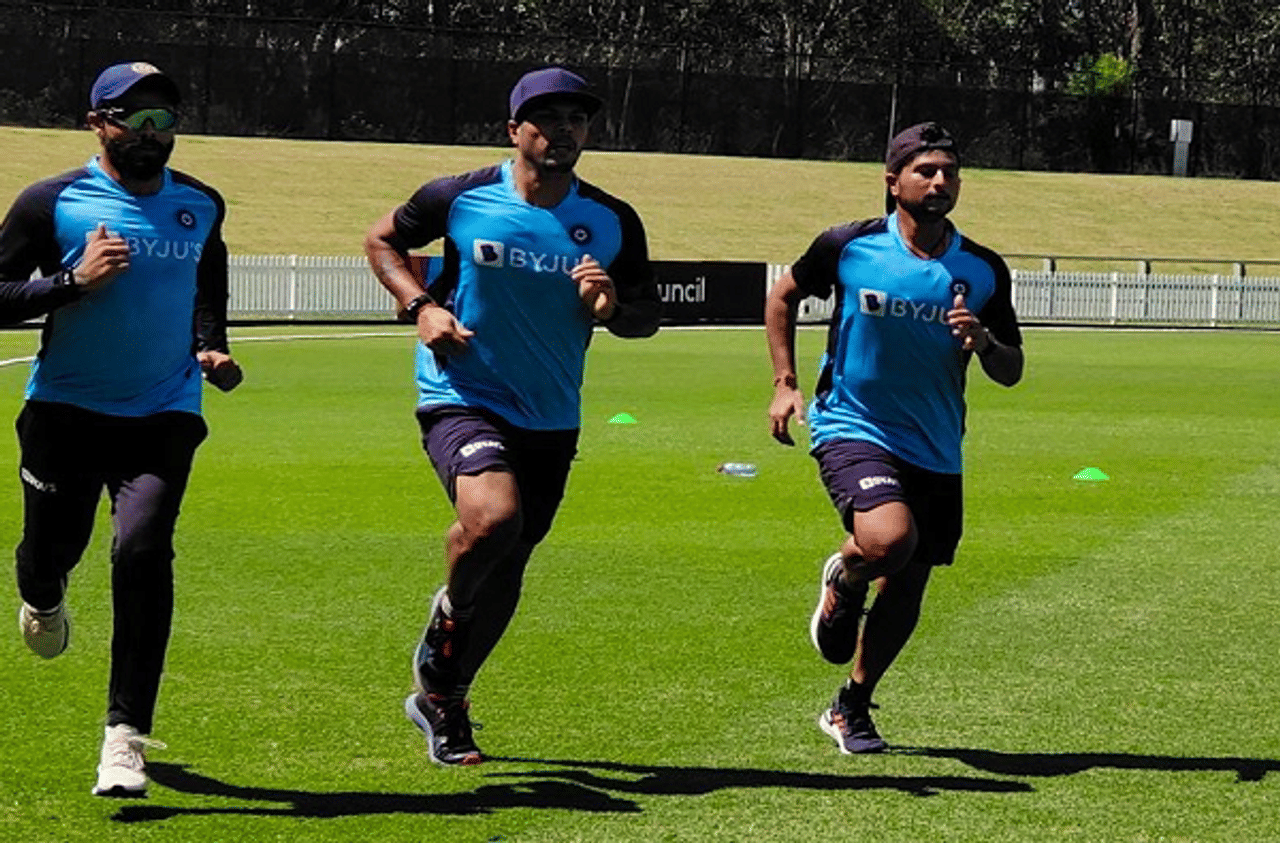 INDIA TOUR AUSTRALIA | टीम इंडिया ऑस्ट्रेलियात दाखल, खेळाडूंची कोरोना चाचणी नेगेटिव्ह, नेट्समध्ये कसून सराव