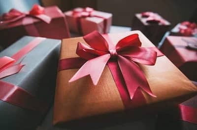 Photo : भाऊबीजसाठी गिफ्ट खरेदी करायचं, हे पर्याय उत्तम