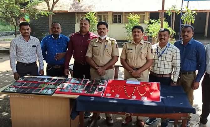 बारामती पोलिसांची दमदार कामगिरी, विविध गुन्ह्यातील सराईत आरोपींना अटक, 14 लाखांचा मुद्देमाल जप्त