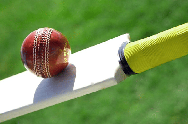 वयाच्या अवघ्या 21 व्या वर्षी युवा क्रिकेटपटूची आत्महत्या, क्रिकेट विश्वावर शोककळा