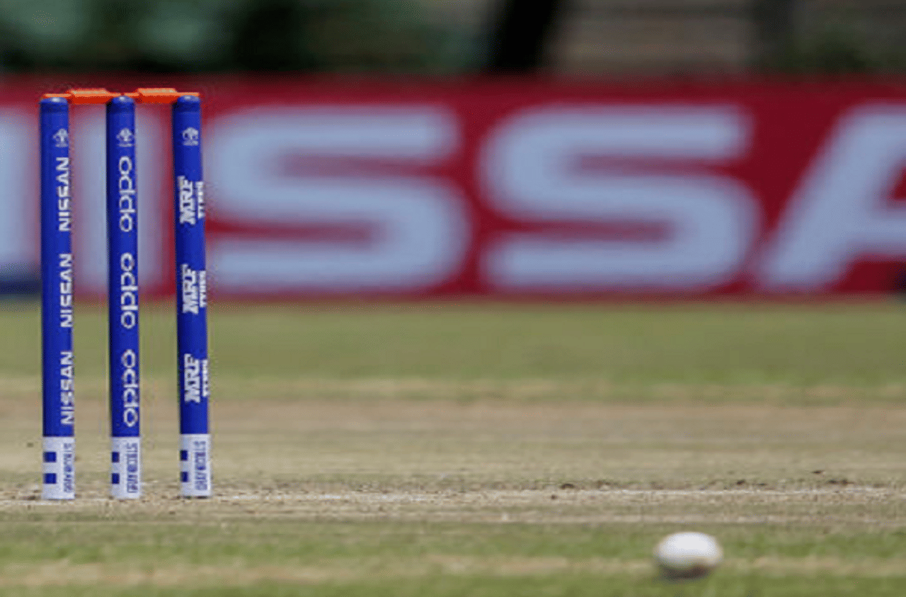 CORONA | कोरोनामुळे आर्थिक संकट, क्रिकेटपटूवर फूड डिलिव्हरी करण्याची वेळ