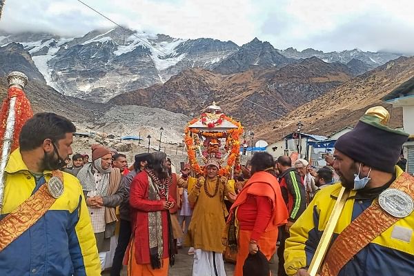 Kedarnath Devotees take part in Panchmukhi Doli festival during snowfall at Kedarnath Dham in Uttarakhand