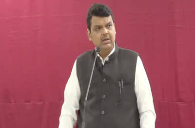 देशातील लोकांना कर्मयोग आवडतो, बोलघेवडेपणा नाही; फडणवीसांचा विरोधकांवर हल्लाबोल