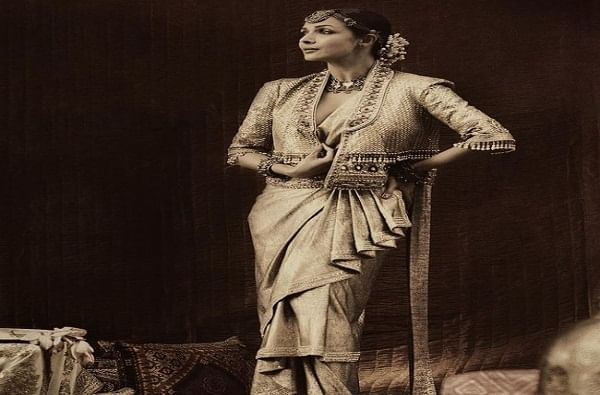 आता तिचा नवा लूक चाहत्यांचं लक्ष वेधत आहे. तिच्या आगळ्यावेगळ्या फोटोमुळे तिचे चाहतेही घायाळ झाले आहेत.