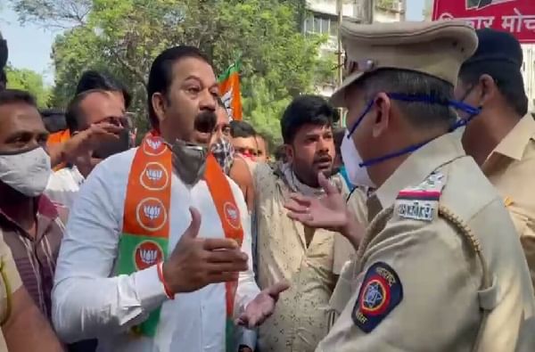 BJP Protest | कल्याणमध्ये भाजपच्या वीज बिलाची होळी, पोलीस आणि आमदारांमध्ये जोरदार झटापट