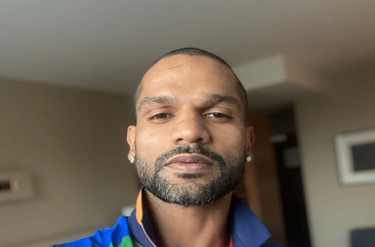 India vs Australia 2020 | रेट्रो जर्सीमधील गब्बर शिखर धवनचा किलर लूक