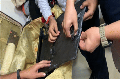 मुंबई विमानतळावर तब्बल 18 कोटींचे कोकेन जप्त, आफ्रिकेतील तस्कराला बेड्या; महिन्याभरातील दुसरी मोठी कारवाई