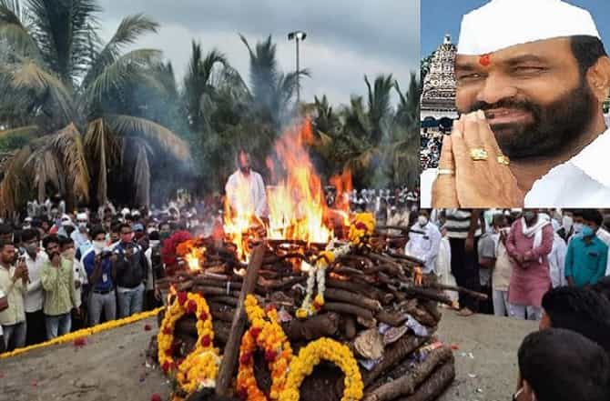 Bharat Bhalke Funeral live : भारत भालके यांच्या पार्थिवावर अंत्यसंस्कार, मुलाकडून भडाग्नी