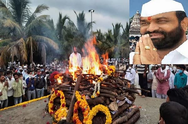 Bharat Bhalke Funeral live : भारत भालके यांच्या पार्थिवावर अंत्यसंस्कार, मुलाकडून भडाग्नी