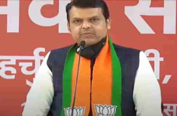 हे सरकार आहे की तमाशा? कोण काय करतं ते दुसऱ्याला माहीत नसतं, फडणवीसांचा घणाघात