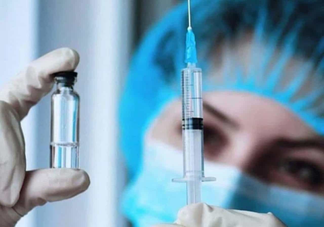 लस तयार करण्यासाठी 8 ते 10 वर्ष लागतात, कोरोनाची लस 18 महिन्यात तयार करतोय : केंद्रीय आरोग्य मंत्रालय