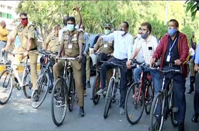 राष्ट्रीय प्रदूषण नियंत्रण दिनानिमित्त नागपूर महापालिका अधिकारी आणि कर्मचाऱ्यांची सायकलवारी!