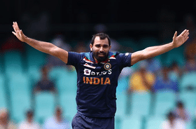 India vs Australia 2020, 3rd Odi | टीम इंडियाचा गोलंदाज मोहम्मद शमीला आगरकरचा 18 वर्षांपूर्वीचा रेकॉर्ड ब्रेक करण्याची संधी