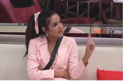 Bigg Boss 14 | शेवटाची घाई की आणखी काही? टॉप 4 स्पर्धकांमधून जास्मीन भसीनही ‘बेघर’