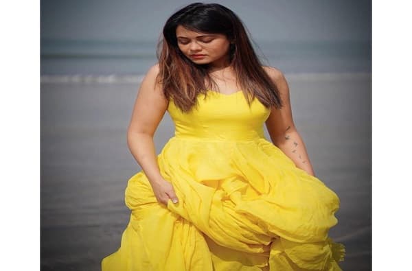 आभिनेत्री प्रार्थना बेहेरे सध्या तिच्या चाहत्यांसाठी नवनवीन फोटोशूट करतेय आणि तिचे हे फोटोशूट तिच्या चाहत्यांना चांगलेच पसंतीस सुद्धा येत आहेत.