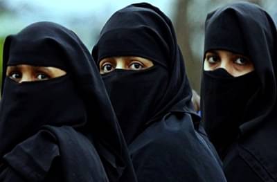 केवळ मुस्लिमांना एकापेक्षा अधिक पत्नीची परवानगी देऊ नये, शरिया कायदा आणि IPC कलमाला सर्वोच्च न्यायालयात आव्हान