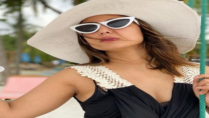 या सगळ्याच फोटोंमध्ये ती अतिशय हॉट आणि बोल्ड दिसत आहे.