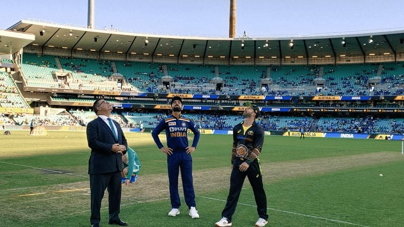 India vs Australia 2020 2nd T20 Updates : हार्दिकची फटकेबाजी, धवनचे अर्धशतक,  अटीतटीच्या सामन्यात टीम इंडियाची ऑस्ट्रेलियावर 6 विकेट्सने मात, सीरिजही जिंकली
