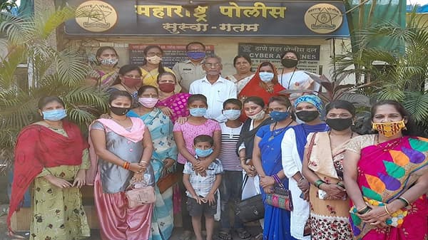 सासरच्यांनी लेकराबाळांसह घराबाहेर काढलं! 15 दिवसांचा वनवास भोगलेल्या महिलेच्या मदतीला सोमय्या धावले