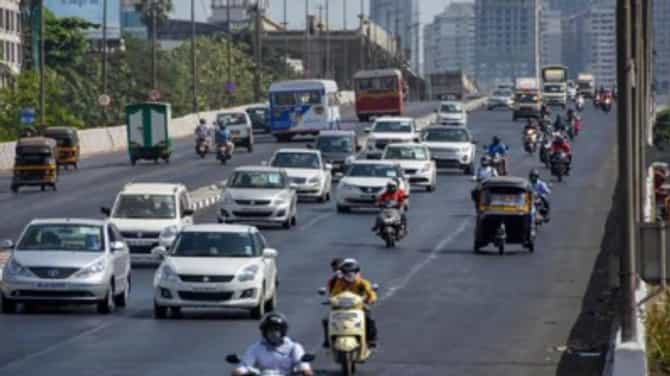 भारत बंदच्या दिवशीही मुंबईच्या रस्त्यांवरील वर्दळ सामान्य; बेस्ट आणि टॅक्सी नेहमीप्रमाणे धावणार