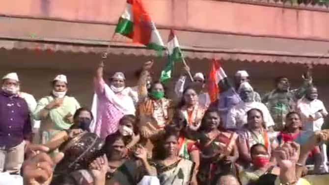 #भारत_बंद - महाराष्ट्रातील Live Updates | महाविकास आघाडीतर्फे वाशीत निदर्शने