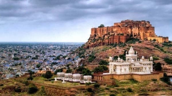 Winter Vacation | स्वस्तात मस्त, थंडीच्या सुट्टीसाठी भारतातील ‘या’ 5 राज्यांना नक्की भेट द्या!