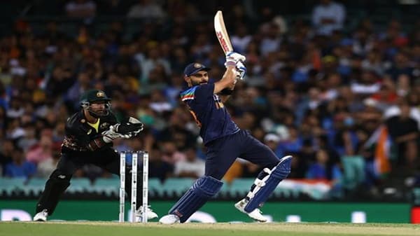 India vs Australia 2020 3rd T20 : विराट कोहलीने रचला इतिहास, हा जबरदस्त रेकॉर्ड करणारा दुसरा भारतीय बॅट्समन