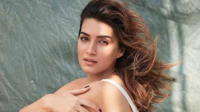 Kirti Sanon | अभिनेत्री क्रिती सेनॉनला कोरोनाची लागण, सोशल मीडियावर पोस्ट केली ‘हेल्थ अपडेट’