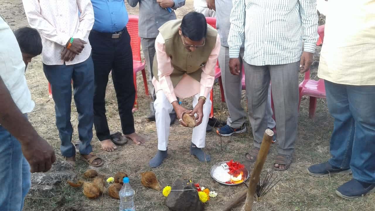 दोनदा पराभव झाल्यानंतर सवरा यांनी पुन्हा एकदा मतदारसंघाची बांधणी सुरू ठेवली. त्यानंतर 1990, 1995, 1999 आणि 2004च्या चारही विधानसभा निवडणुकीत त्यांना भरघोस यश मिळाले. मतदारसंघाची पुनर्रचना झाल्यानंतर 2009मध्ये त्यांनी भिवंडी ग्रामीण मतदारसंघातून निवडणूक लढवून विजयी परंपरा कायम ठेवली. 2014मध्येही विक्रमगड मतदारसंघातूनही ते विजयी झाले. सवरा यांनी सुमारे ३० वर्ष विधिमंडळात प्रतिनिधीत्त्व केले. विधिमंडळाचे एवढ्या दीर्घ काळ प्रतिनिधीत्व करणारे कदाचित ते एकमेव आदिवासी नेते असतील. 1990, 1995, 1999, 2004, 2009 आणि 2014 असे सलग सहा वेळा ते निवडून आले.