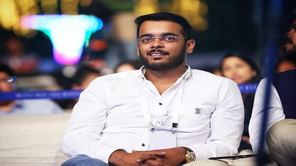 प्रताप सरनाईकांना आणखी एक धक्का, पूर्वेश सरनाईक ईडीच्या रडारवर