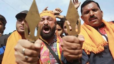 बजरंग दलावर कारवाई करण्यास फेसबुक घाबरलं, कर्मचाऱ्यांवर हल्ला होईल म्हणून नमती भूमिका