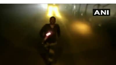 व्यावसायिक धावपटूलाही लाजवेल असं कर्तृत्व, 11 तासांत 180 किलोमीटर धावत शहिदांना सलामी