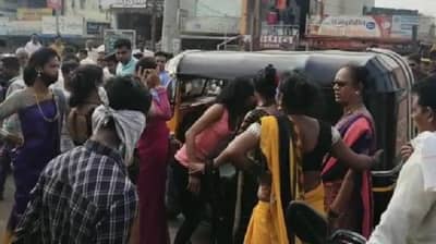 VIDEO | कोण असली कोण नकली, यवतमाळमध्ये तृतीयपंथीयांत राडा