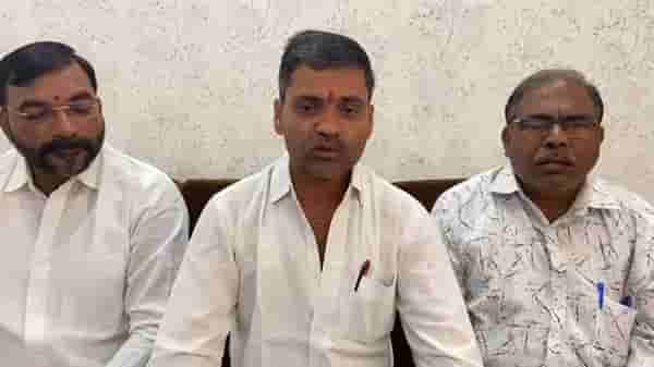 गावची निवडणूक बिनविरोध करा, 25 लाखांचा निधी मिळवा; आमदार निलेश लंकेंची ऑफर