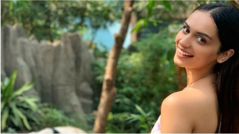 मानुषी 'पृथ्वीराज'या चित्रपटातून बॉलिवूडमध्ये पदार्पण करणार आहे.