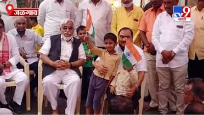 Jalgaon | शहीद जवान अमित पाटील यांच्या कुटुंबाचं खडसेंकडून सांत्वन