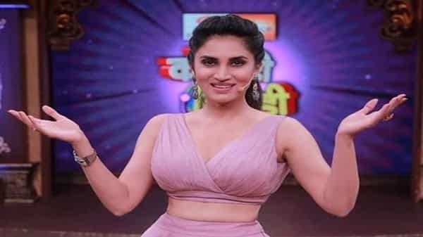 आता अनलॉकमध्ये मालिकांचं आणि चित्रपटांचं शूटिंग सुरू झालं आहेत.
