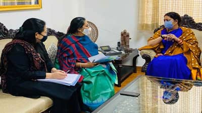 स्मृती इराणींना यशोमती ठाकूर भेटल्या, दोघीत नेमके काय निर्णय झाले?