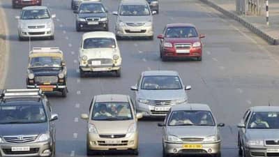 सरकारचा मोठा निर्णय! वाहन चालकाच्या बाजूला बसणाऱ्या व्यक्तीसाठी लागू होणार ‘हे’ नियम...